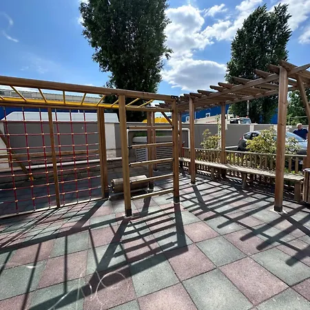 Lejlighed Wild Nest King Size Bed Bukarest