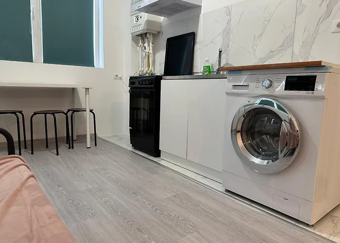 Wild Nest King Size Bed Apartment *