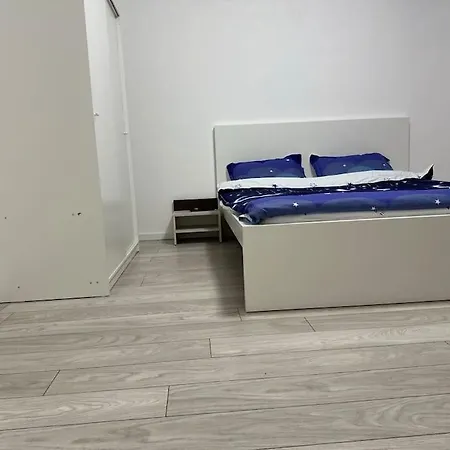 Apartment Wild Nest King Size Bed *