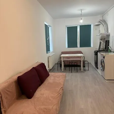 Apartment Wild Nest King Size Bed Bucharest