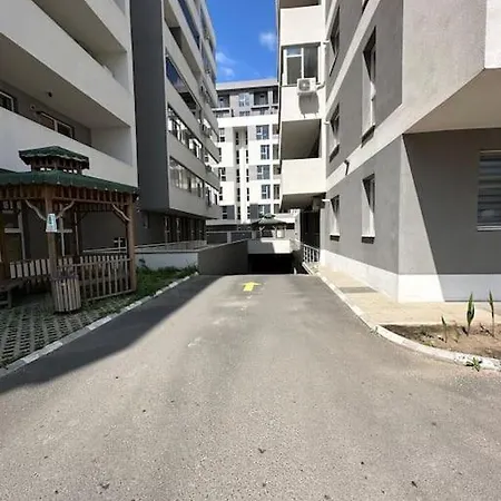 Wild Nest King Size Bed *