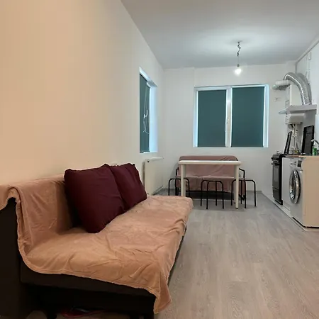 Апартаменты Wild Nest King Size Bed *